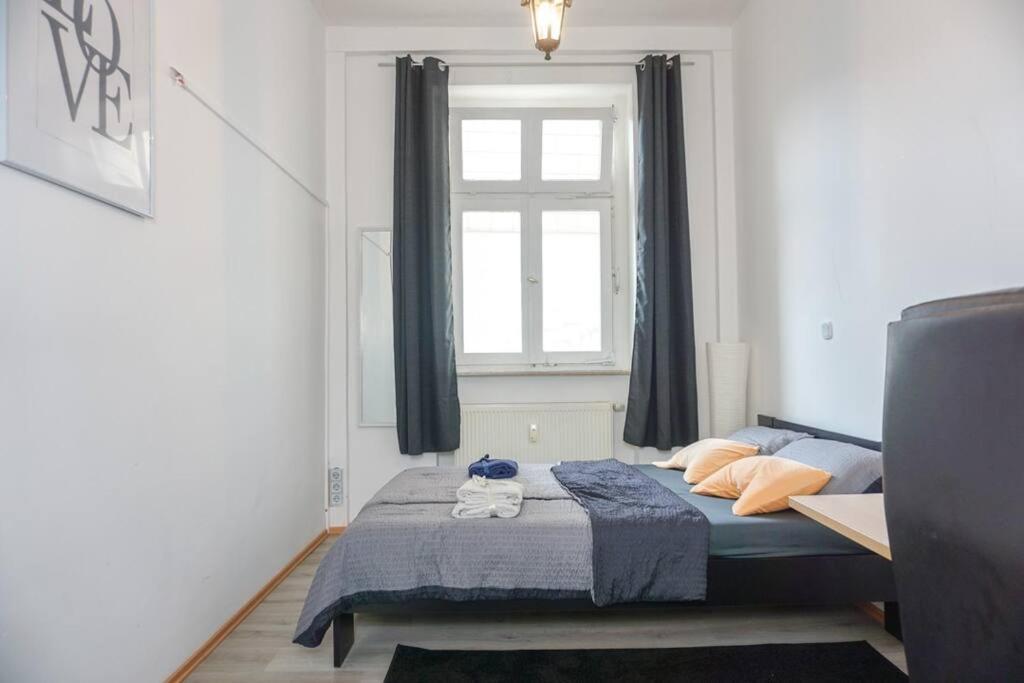 Apartment In Wuppertal - Charmante 3-Zimmer-Oase Mit Kamin Und Badewanne Exteriér fotografie