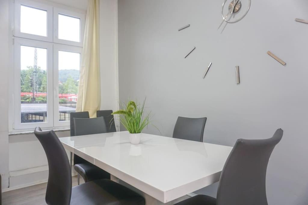 Apartment In Wuppertal - Charmante 3-Zimmer-Oase Mit Kamin Und Badewanne Exteriér fotografie