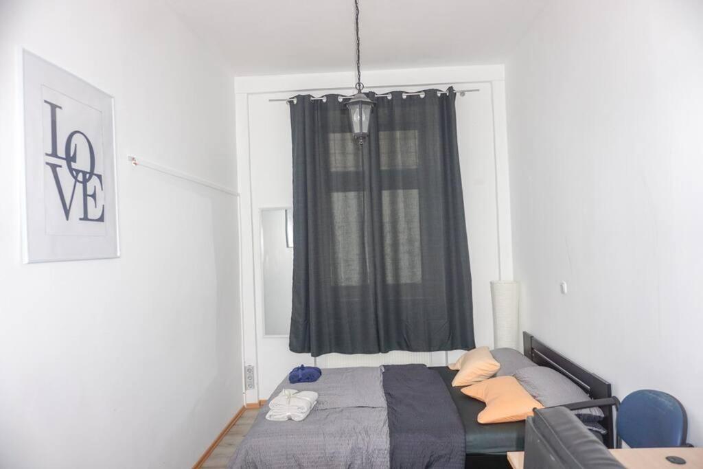 Apartment In Wuppertal - Charmante 3-Zimmer-Oase Mit Kamin Und Badewanne Exteriér fotografie