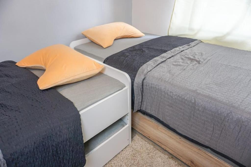 Apartment In Wuppertal - Charmante 3-Zimmer-Oase Mit Kamin Und Badewanne Exteriér fotografie