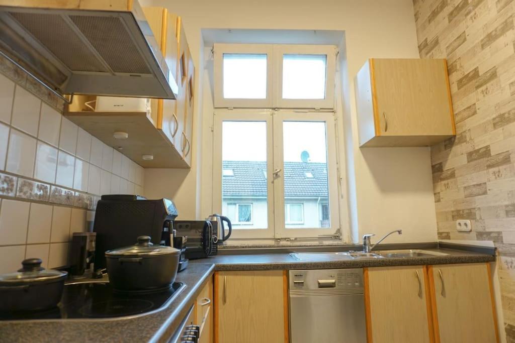 Apartment In Wuppertal - Charmante 3-Zimmer-Oase Mit Kamin Und Badewanne Exteriér fotografie